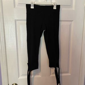Calvin Klein Performance capri leggings with bottom tie
